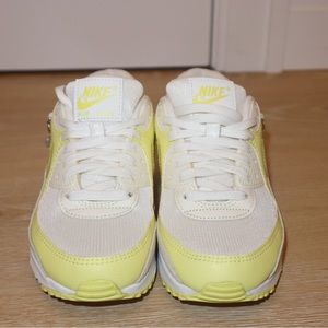 Women’s Air Max 90 SE ‘Princess Charming’
